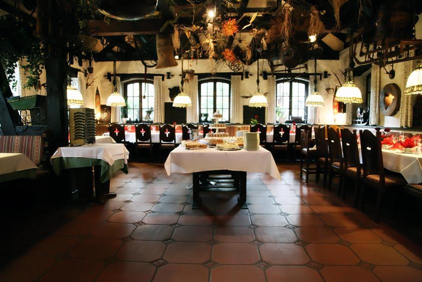 Eigeltingen Erlebnisgastronomie Lochmuhle酒店 外观 照片