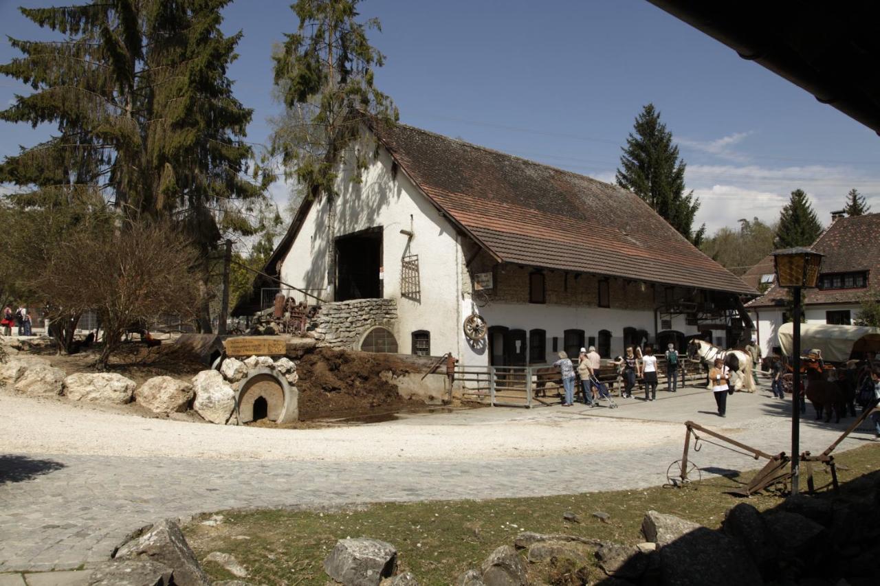 Eigeltingen Erlebnisgastronomie Lochmuhle酒店 外观 照片