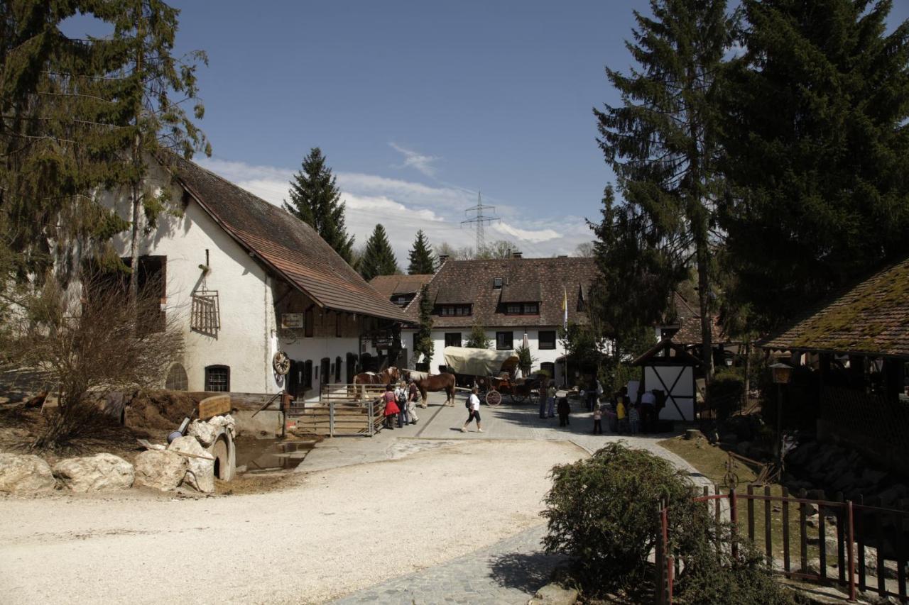 Eigeltingen Erlebnisgastronomie Lochmuhle酒店 外观 照片
